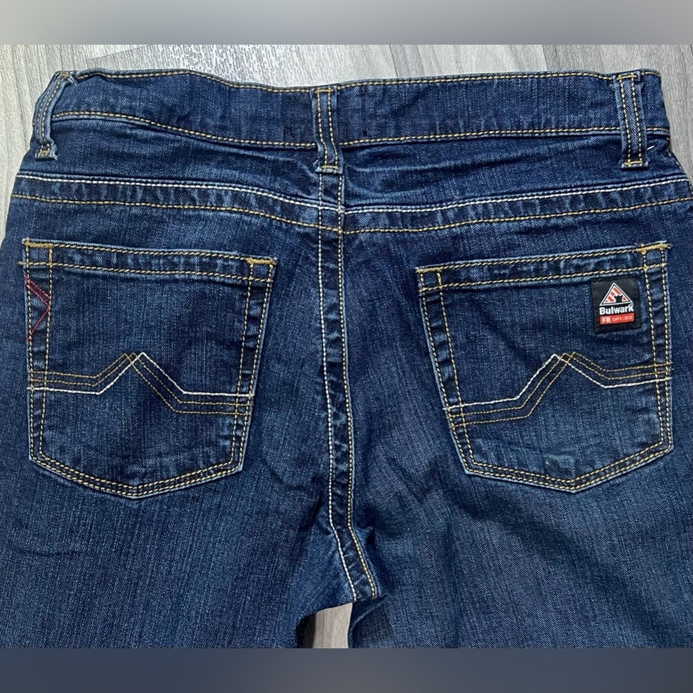 Bulwark Men’s Relaxed Fit Bootcut Jean w/ Stretch
Fire Resistant 
33 x 32